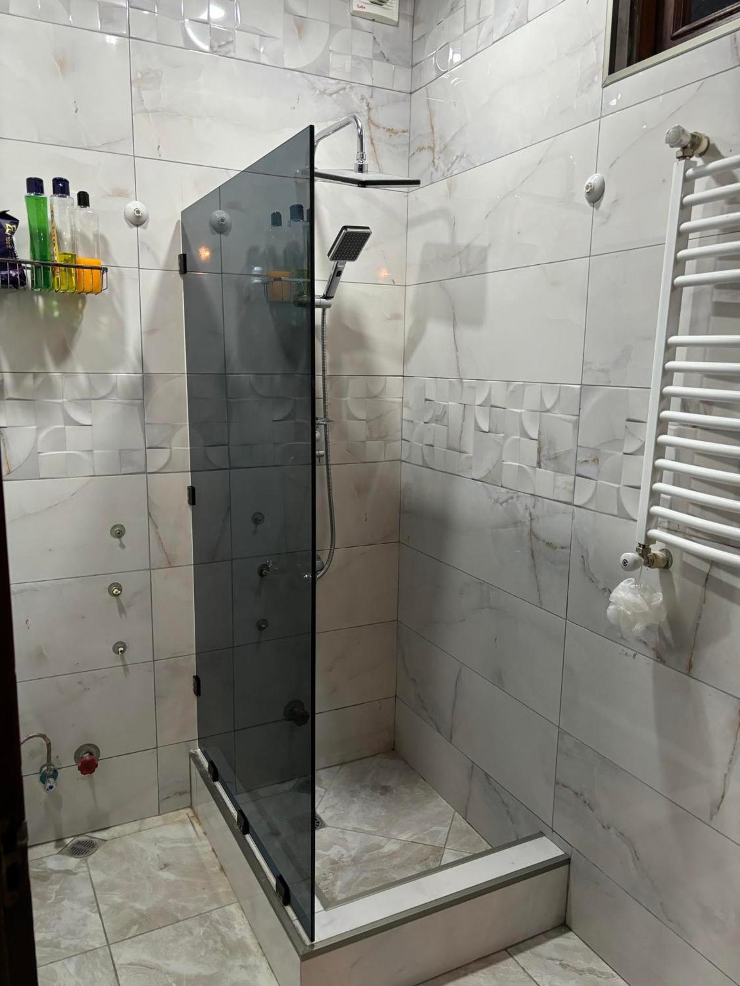Apartment On Sanapiro Tbilisi Ngoại thất bức ảnh